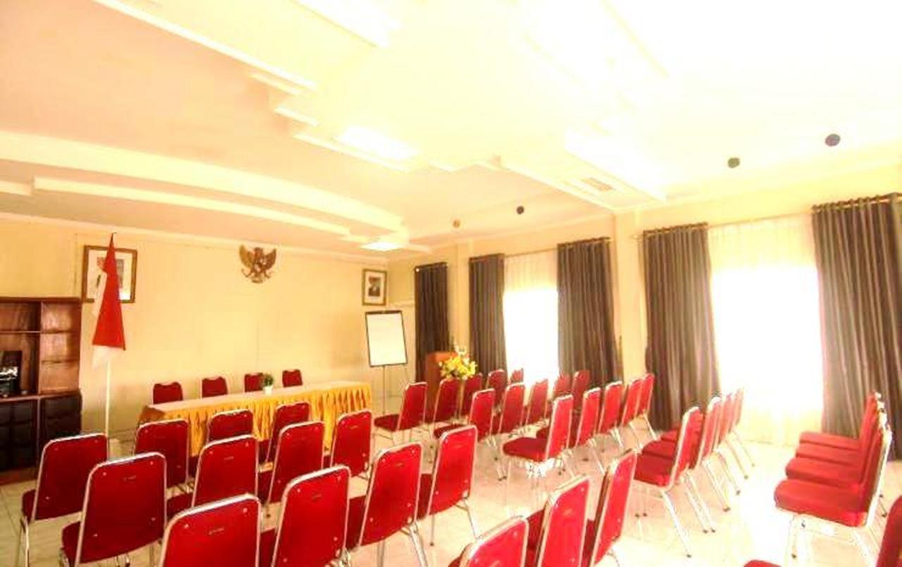 Asia Jaya By Lakers Hotel Sarangan Esterno foto